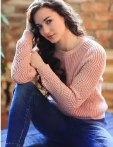 Elite escort service in Mahudha for home and hotel visits